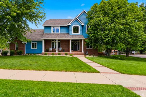 3804 Stratford Dr, Manhattan, KS, 66503-9668 | Card Image
