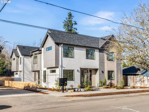 5943 Se 60th Ave, Portland, OR, 97206-6015 | Card Image