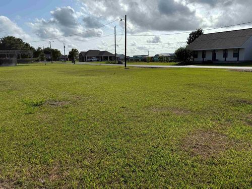 1318 W Avenue F St, Larose, LA, 70373-3202 | Card Image