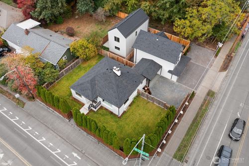 2356 N 130th Street, Seattle, WA, 98133 | Card Image
