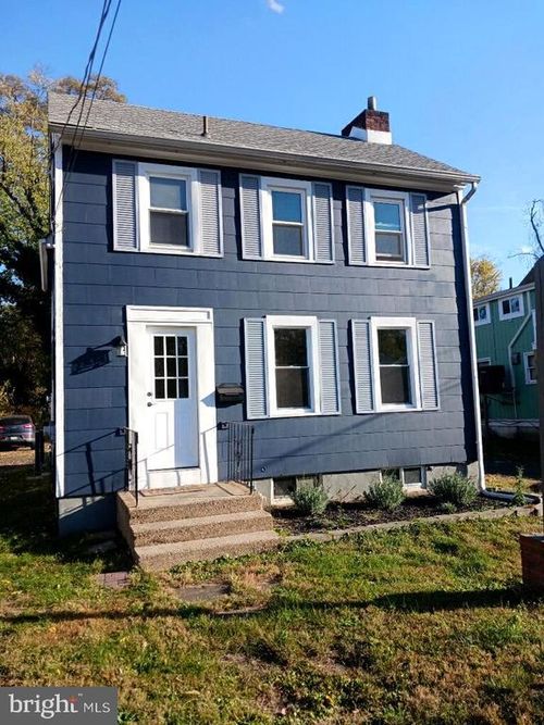 49 E Afton Ave, YARDLEY, PA, 19067-1433 | Card Image