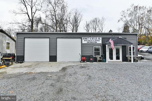 1326 E Main St, LURAY, VA, 22835-1628 | Card Image