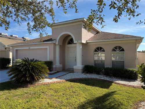 7522 Tower Bridge Dr, WESLEY CHAPEL, FL, 33545-8318 | Card Image
