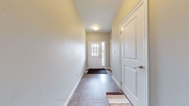 1020 Oakcrossing Gate, Condo with 5 bedrooms, 4 bathrooms and 1 parking in London ON | Image 4