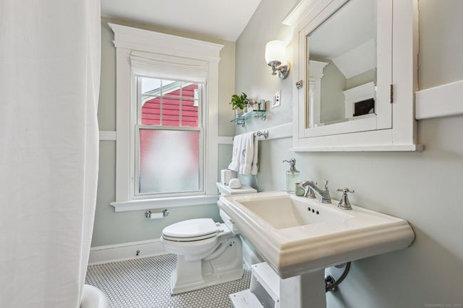 483 Central Ave, House other with 3 bedrooms, 2 bathrooms and 1 parking in New Haven CT | Image 24