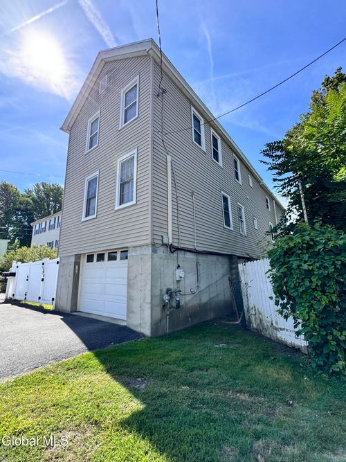 2-25 Mohawk Ave, Waterford, NY, 12188-2221 | Card Image
