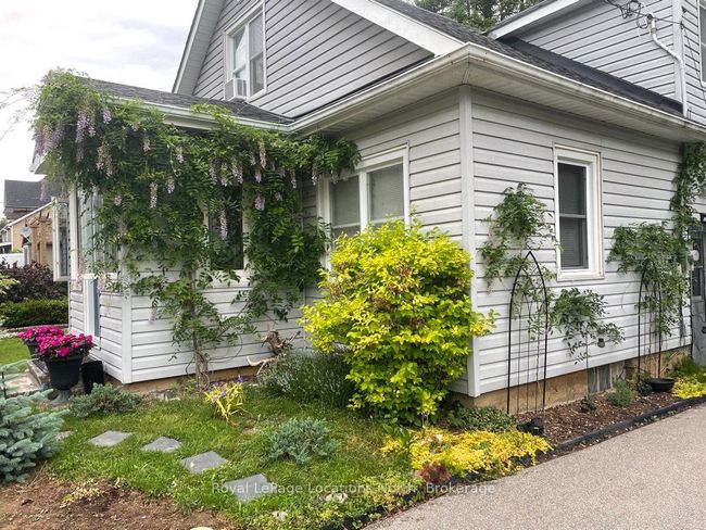 23 Cook St, House other with 3 bedrooms, 1 bathrooms and 2 parking in Meaford ON | Image 5
