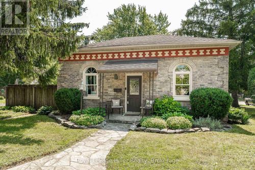 23 Grant St, Stratford, ON, N5A1L5 | Card Image