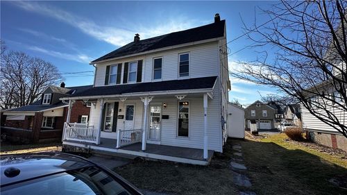 21 Davey Ave, Pen Argyl, PA, 18072-1634 | Card Image