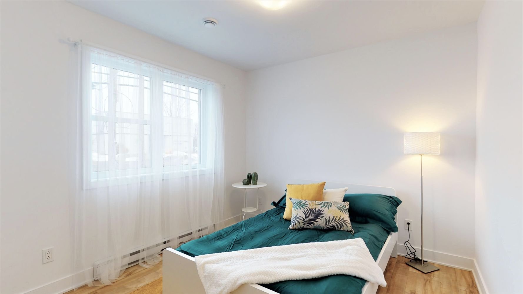 Residential Lease in Saint-Charles-Borromée