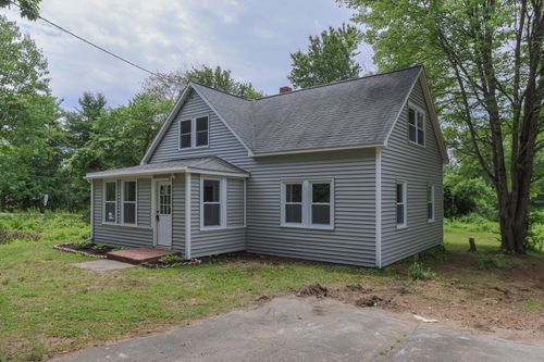 783 Hooksett Rd, Auburn, NH, 03032-3924 | Card Image