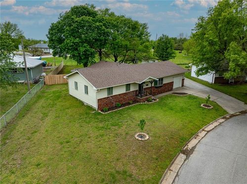529 Sunset Circle, Columbus, KS, 66725 | Card Image