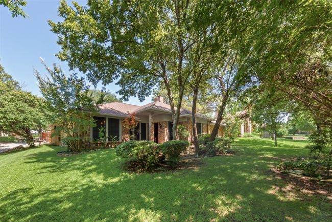 812 Cherlynne Dr, House other with 3 bedrooms, 3 bathrooms and null parking in Cedar Hill TX | Image 4