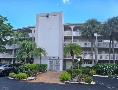 apt-k3-2002 Granada Dr, Coconut Creek, FL, 33066-1135 | Card Image