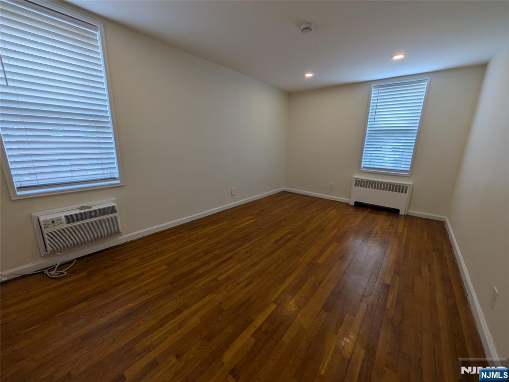 Residential Lease in Fort Lee 4