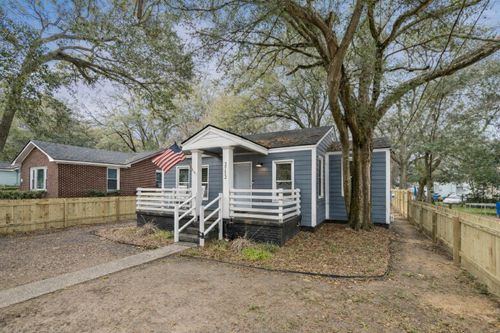 2712 E Surrey, North Charleston, SC, 29405 | Card Image