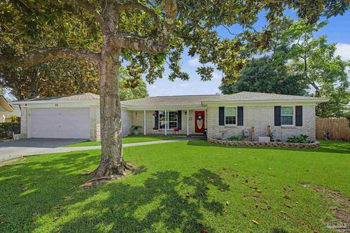 22 Windemere Ct Nw, Fort Walton Beach, FL, 32547-1612 | Card Image