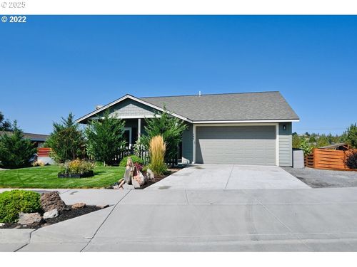 792 Se Dacotah Ct, Madras, OR, 97741-2035 | Card Image