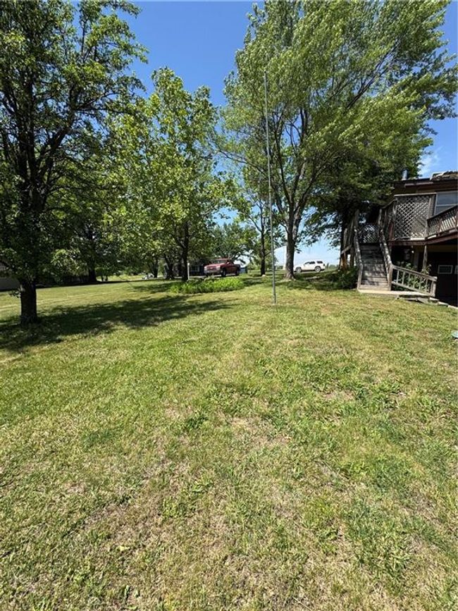 8833 Hickory Ln, House other with 2 bedrooms, 2 bathrooms and null parking in Ozawkie KS | Image 46