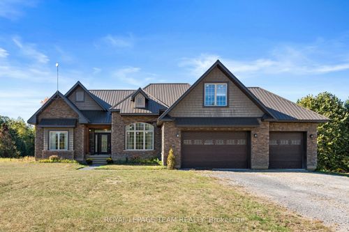 450 Davis Side Rd, Smiths Falls, ON, K7A4S7 | Card Image