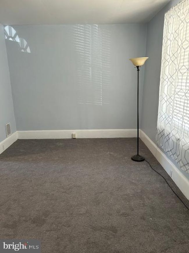 531 Kossuth St, Townhouse with 4 bedrooms, 2 bathrooms and null parking in RIVERSIDE NJ | Image 5