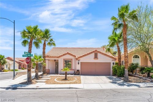 9301 Mountain Range Ave, Las Vegas, NV, 89129-7833 | Card Image