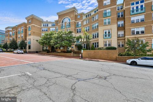t35-12001 Market St, RESTON, VA, 20190-6209 | Card Image