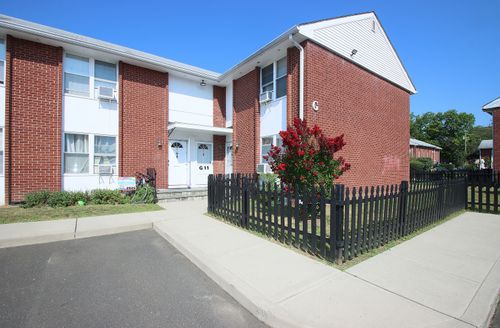 apt-g11-15 Madison St, Norwalk, CT, 06854-2957 | Card Image