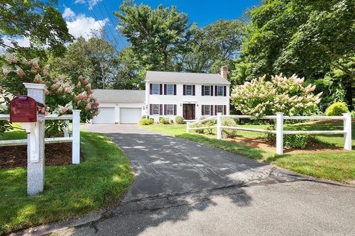 44 Winterberry Ln, Attleboro, MA, 02703-5437 | Card Image