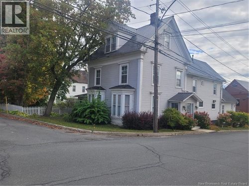 121 Prince Albert St, Woodstock, NB, E7M2L9 | Card Image
