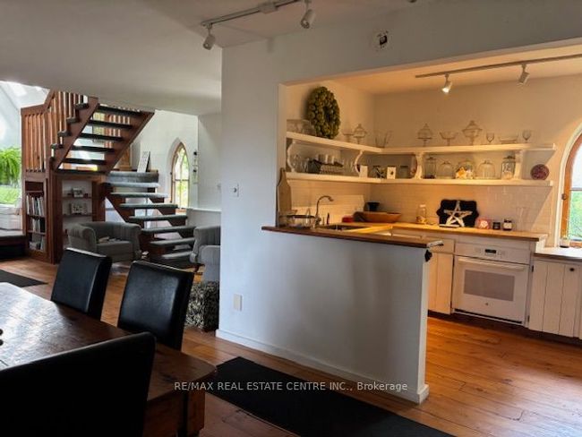 286399 10 Sideroad, House other with 4 bedrooms, 2 bathrooms and 4 parking in Mono ON | Image 23