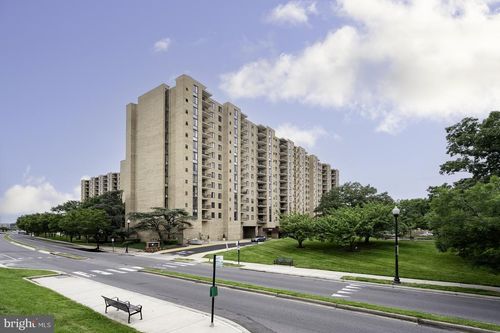 apt-816-4500 S Four Mile Run Dr, ARLINGTON, VA, 22204-3576 | Card Image