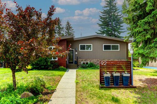 92 Chinook Dr Sw, Calgary, AB, T2V2P9 | Card Image