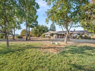 11078 E Ashlan Avenue, House other with 3 bedrooms, 0 bathrooms and null parking in Sanger CA | Image 3