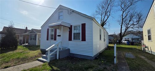 626 Partridge Ave, Chesapeake, VA, 23324-3433 | Card Image