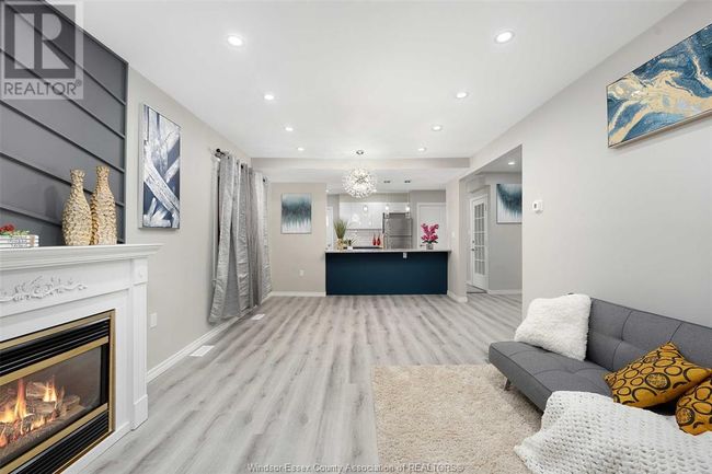 1061 Highland Ave, House other with 4 bedrooms, 3 bathrooms and null parking in Windsor ON | Image 9