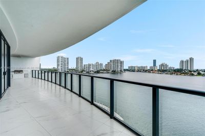 704 - 5500 Island Estates Dr, Condo with 2 bedrooms, 2 bathrooms and null parking in Aventura FL | Image 2