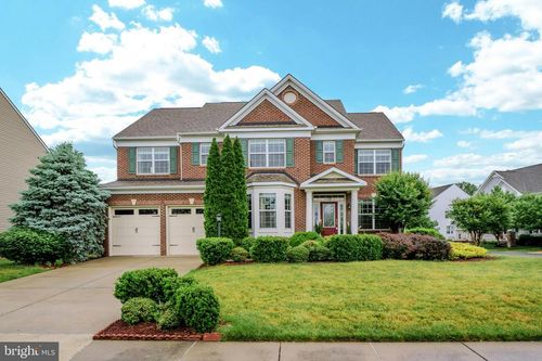 42134 Autumn Rain Cir, BRAMBLETON, VA, 20148-8096 | Card Image