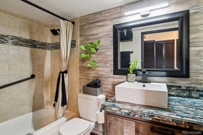 Updated bath | Image 15