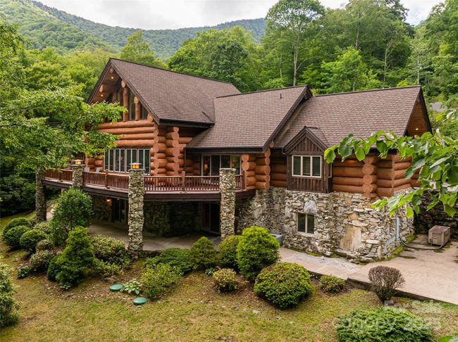 303 Flying Hawk Trl, House other with 3 bedrooms, 4 bathrooms and null parking in Waynesville NC | Image 43