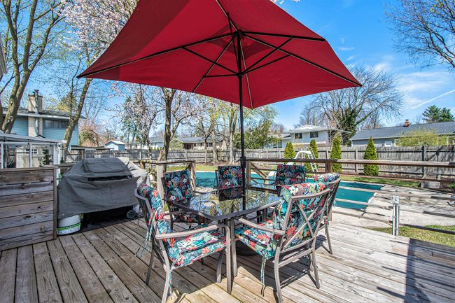 Back Exterior/Deck | Image 31