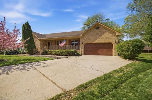 1233 Worthington Ln, Virginia Beach, VA, 23464-5854 | Card Image