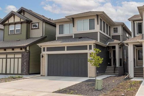 338 Magnolia Way Se, Calgary, AB, T3M3S6 | Card Image