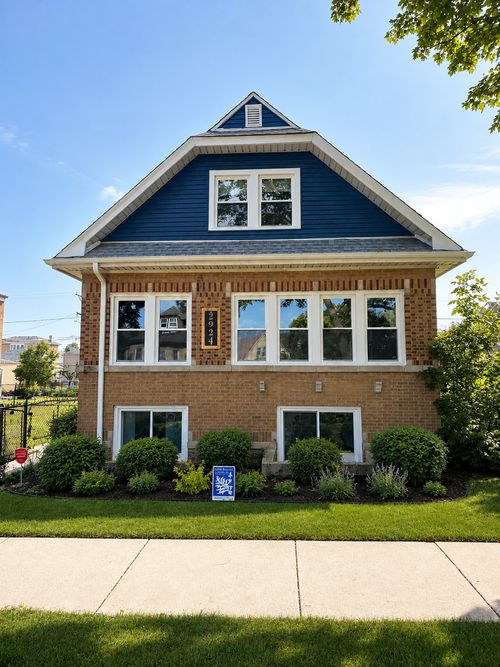 2924 N 75th Ct, Elmwood Park, IL, 60707-1123 | Card Image