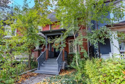 534 Crawford St, House other with 4 bedrooms, 2 bathrooms and 1 parking in Toronto ON | Image 1