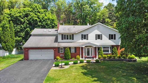 13 Laurel Drive, Colonie, NY, 12211 | Card Image