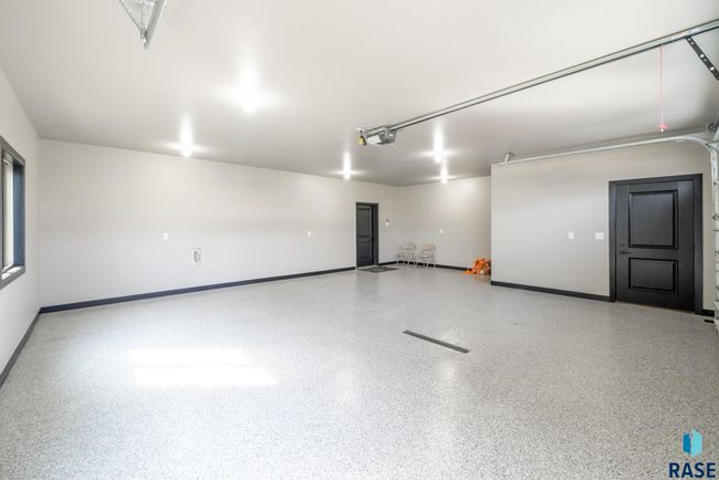 8617 W Shoreline Pl, Townhouse with 3 bedrooms, 3 bathrooms and null parking in Sioux Falls SD | Image 23