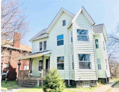 611 Wellman Ave Se, Massillon, OH, 44646-6852 | Card Image