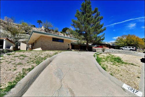 4217 Canterbury Dr, El Paso, TX, 79902-1351 | Card Image