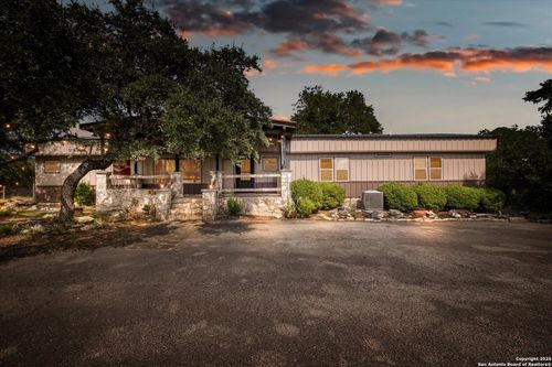550 Caliche Ct, Bulverde, TX, 78163-4820 | Card Image